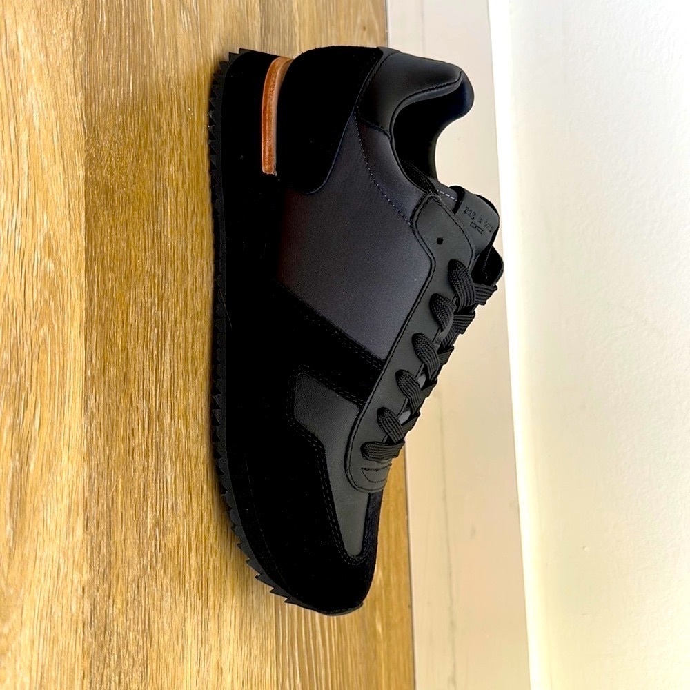 New in Box! Rag & Bone RB Trainer (Men’s or Women’s) Sneaker EU 42 / US 8.5-9